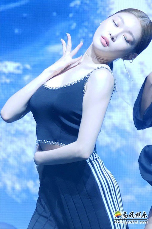 CHUNG HA 单拍秀 拍摄日期：180718【4合集 0.99 GB】