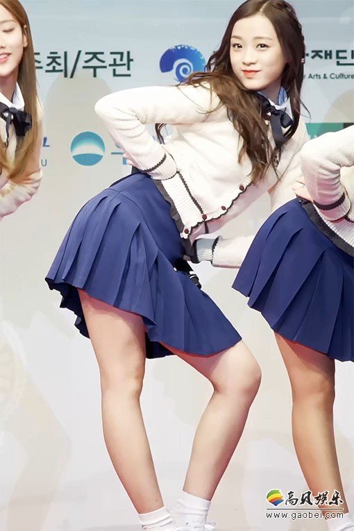 APRIL饭拍秀 拍摄日期：161003【5合集 679 MB】