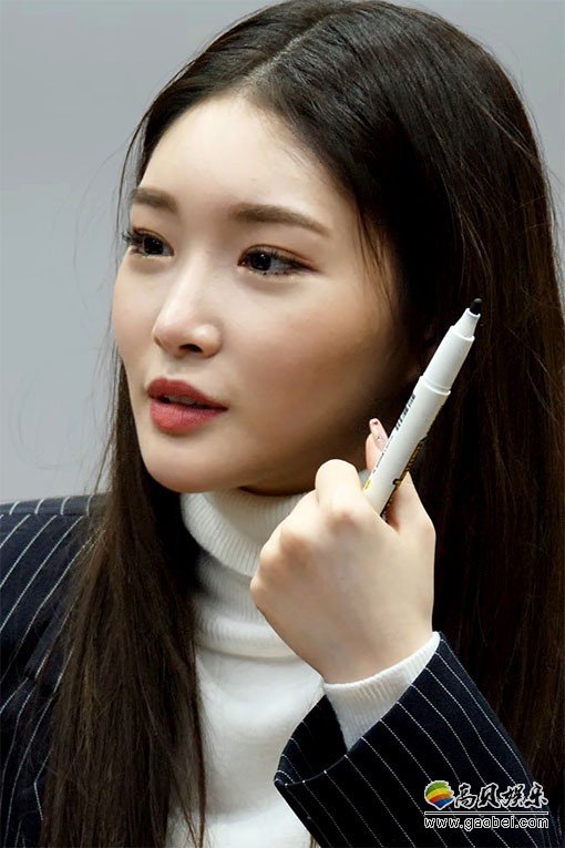 CHUNGHA 韩国女团饭拍秀 拍摄日期：180128 【3合集 17.8 GB】