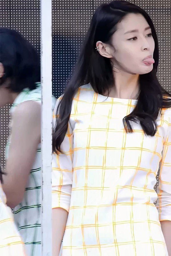 HELLOVENUS -(要喝茶吗 )权娜拉（Kwon NaRa）1