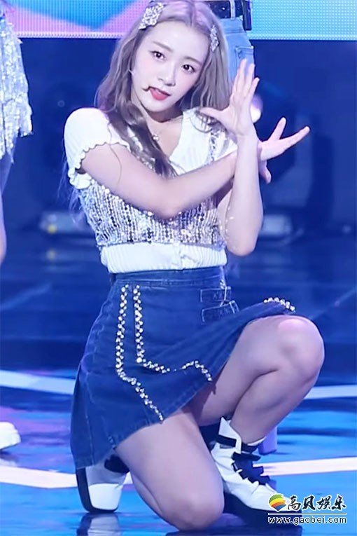 APRIL 饭拍秀 拍摄日期：20200801【8合集 2.35 GB】