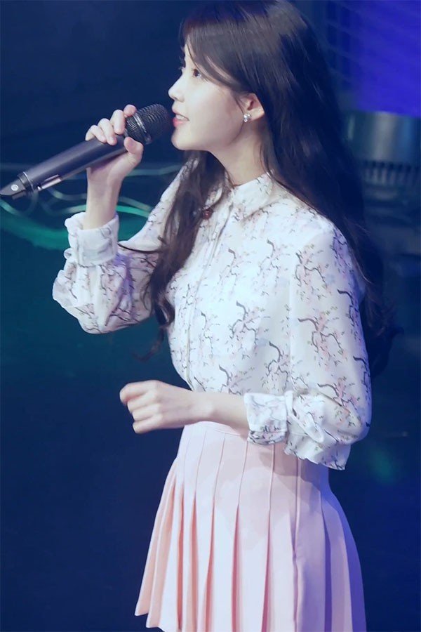 160301 IU 【饭拍 3集合】【749 MB】