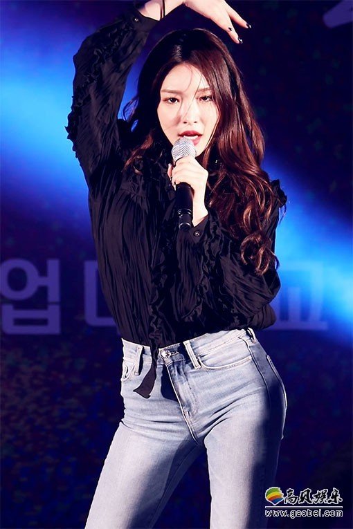 CHUNGHA 单拍秀 拍摄日期：180608【4合集 1.57 GB】