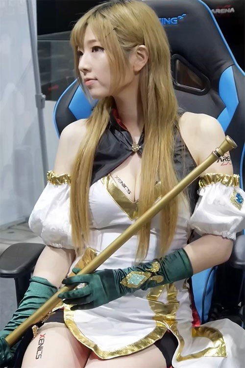 2016 韩国首尔车展美女车模饭拍秀-03【94.1 MB】