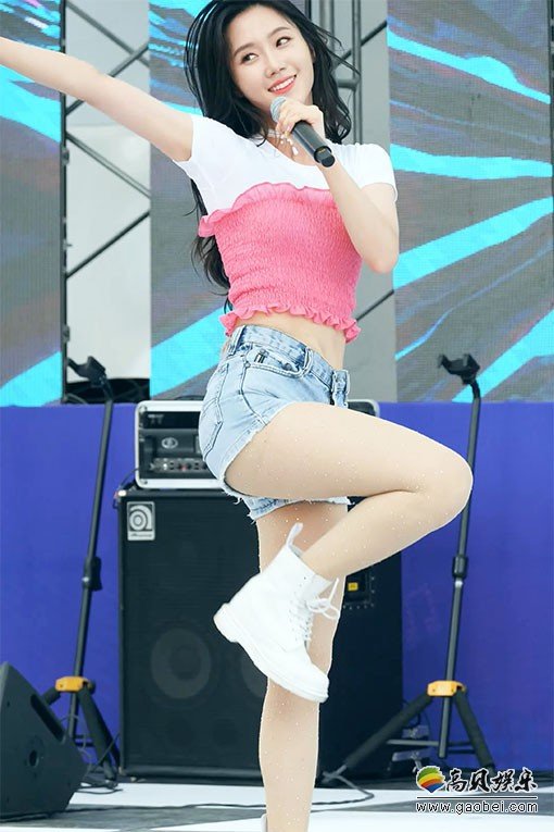 AZM 单拍秀 拍摄日期：190525【7合集 3.40 GB】