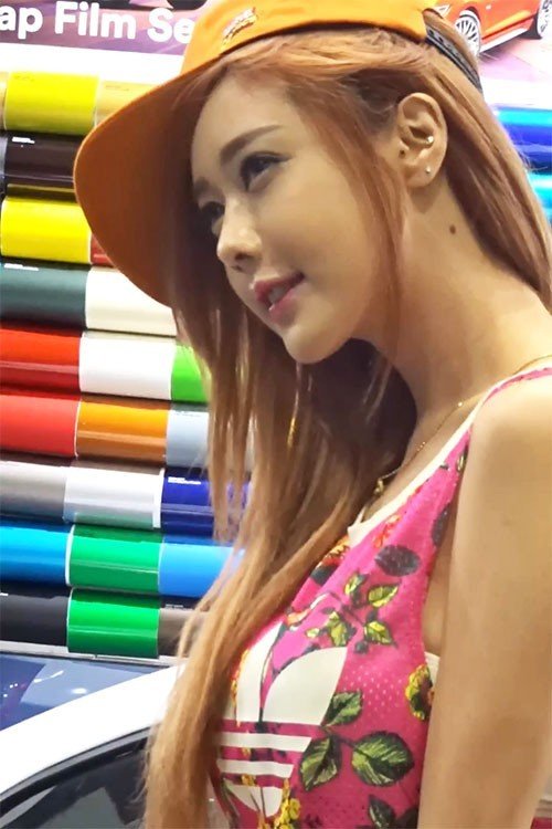 2016 韩国首尔车展美女车模无水印饭拍秀-32【85.2 MB】