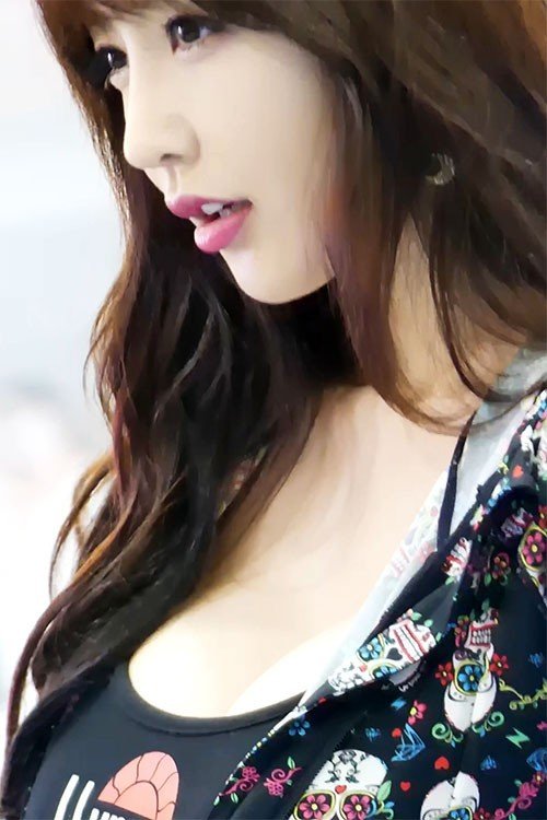 2016 韩国首尔车展4k高清特写美女车模无水印饭拍秀-58【46.1 MB】