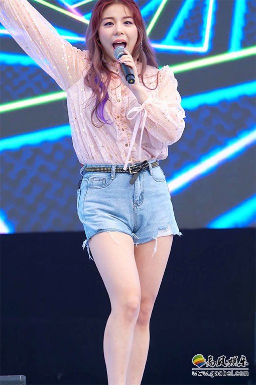 AILEE 饭拍秀 拍摄日期：190714【4合集 911 MB】