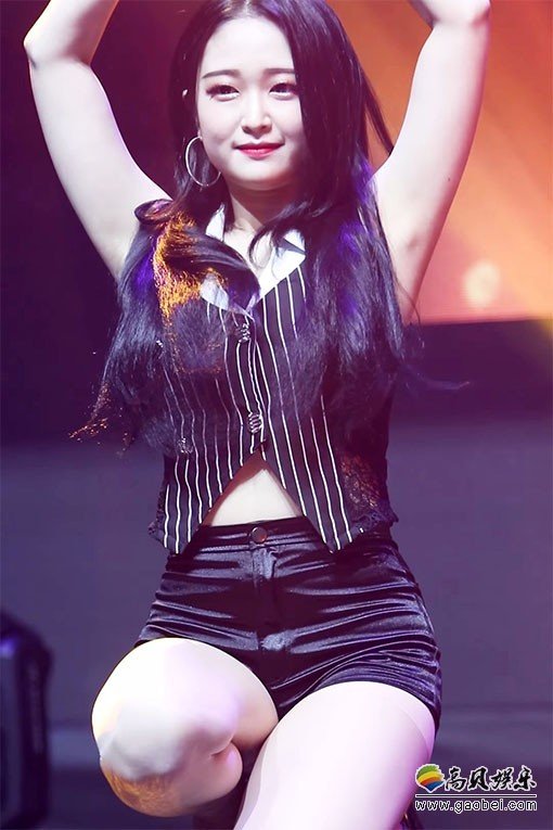 AAA 女团饭拍秀 拍摄日期：180404【2合集 214 MB】