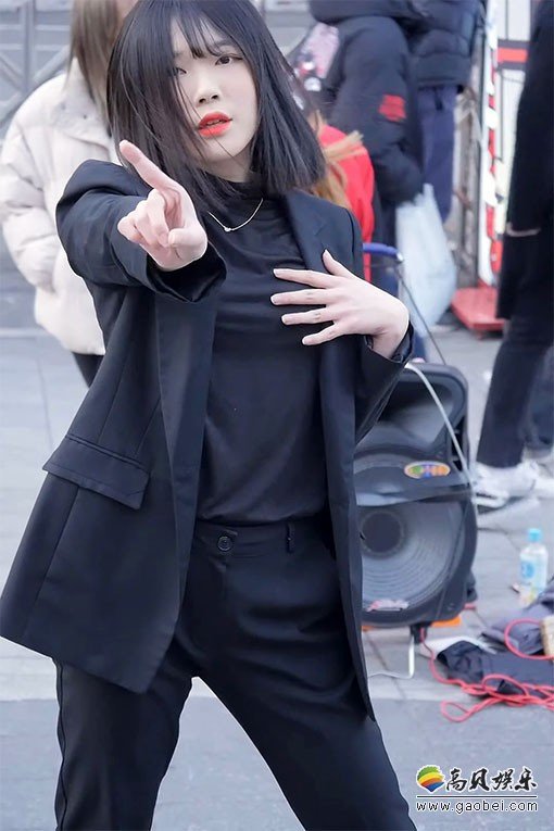 A-BLE 饭拍秀 拍摄日期：20200120【2合集 234 MB】