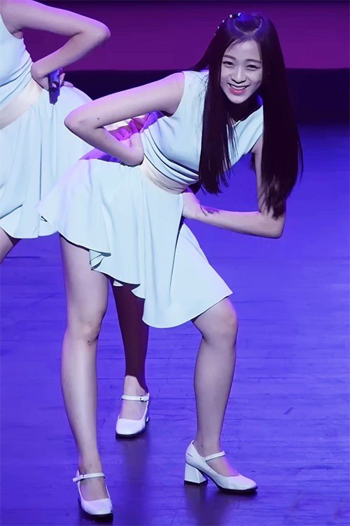 April 饭拍秀 拍摄日期：160727【4合集 1.08 GB】